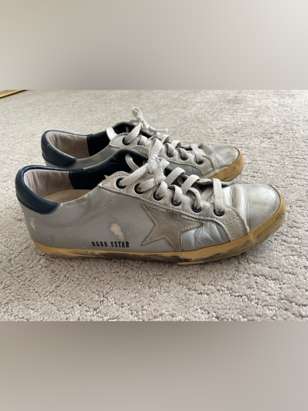 Golden Goose Metallic Silver Star Low-Top Sneakers with Navy Heel